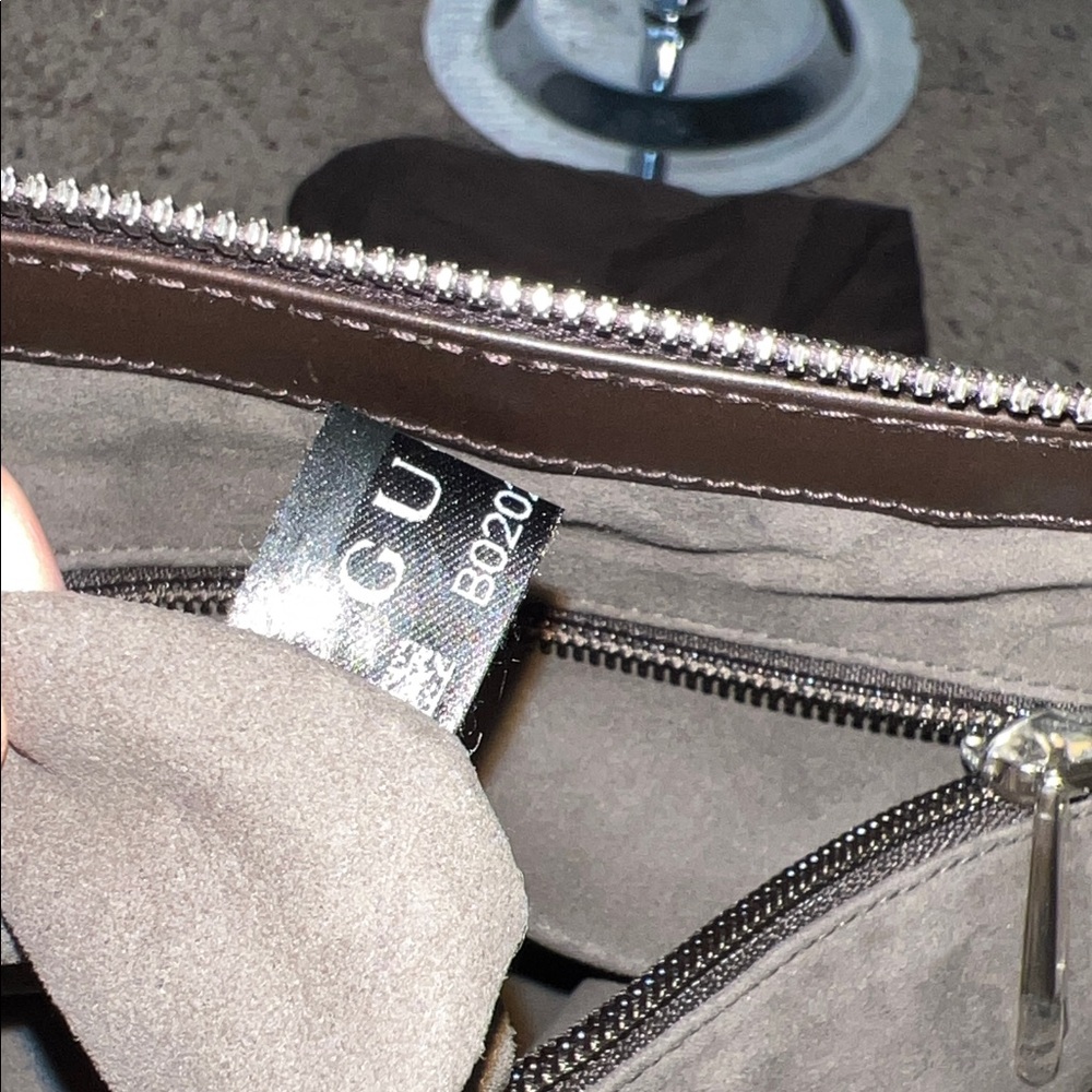 3405 Gucci Beige and Black Men's Crossbody Bag - Picture 9 of 10